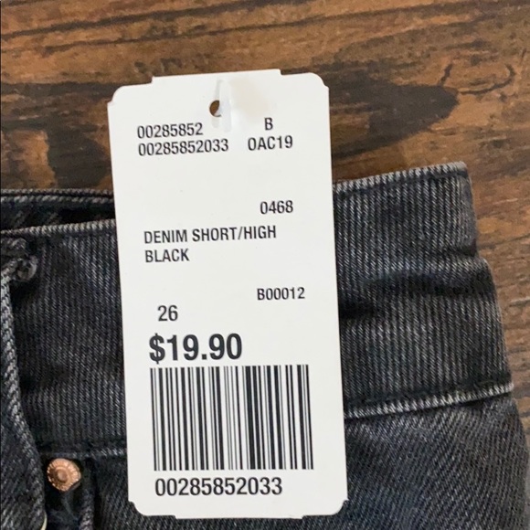 Forever 21 black high rise shorts - Picture 6 of 6